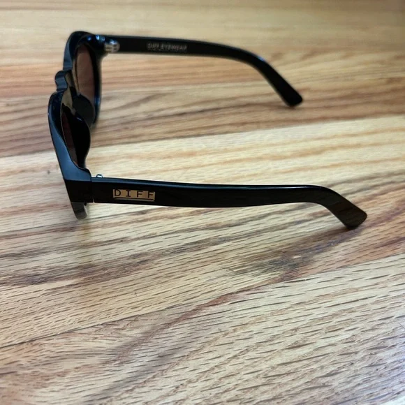 Diff Eyewear Dime Polarized Sunglasses - Picture 3 of 12